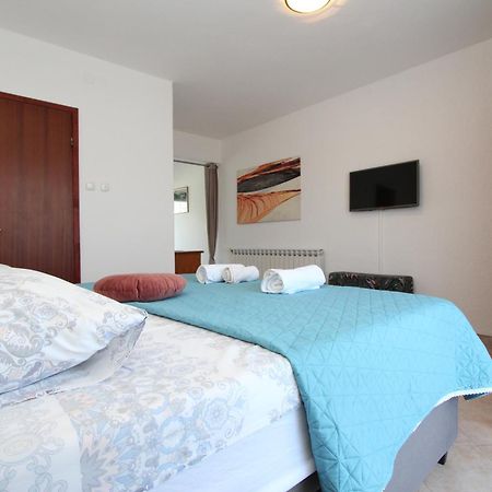 Apartments And Room Silvana Rovinj Eksteriør bilde