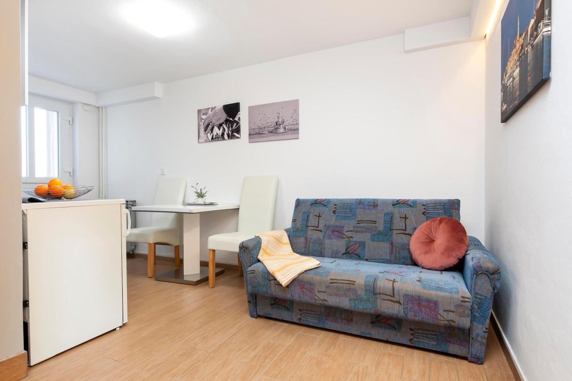 Apartments And Room Silvana Rovinj Eksteriør bilde